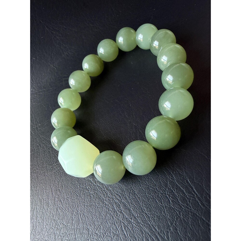 Natural Jade Beaded Bracelet 12mm Icy Celadon Green Beads W/ Faceted Focal Jade - Picture 6 of 9
